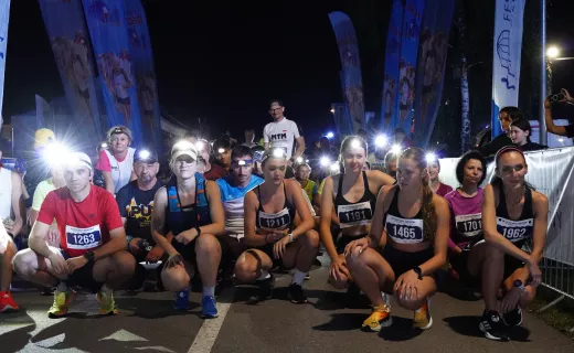 Ostatnie piątkowe zmagania na Festiwalu Biegowym. Ruszył Bieg Nocny na 7 km - 10